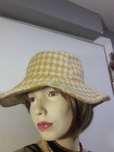 Load image into Gallery viewer, Vintage Houndstoorh Hat In Available Colors
